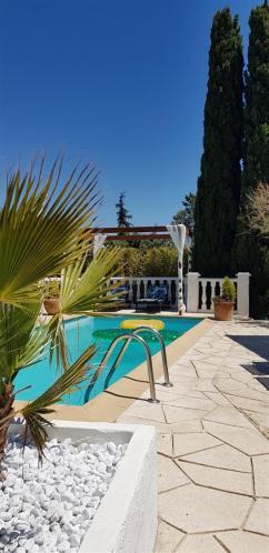 Villa T3 A 10' De Cassis - Piscine Privee Et Cuisine D'Ete Exterieure Carnoux-en-Provence Екстер'єр фото